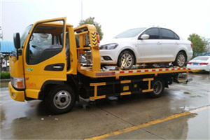 合川附近拖车救援24小时服务热线