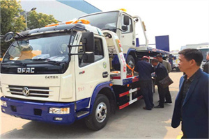 合川汽车道路救援拖车价格